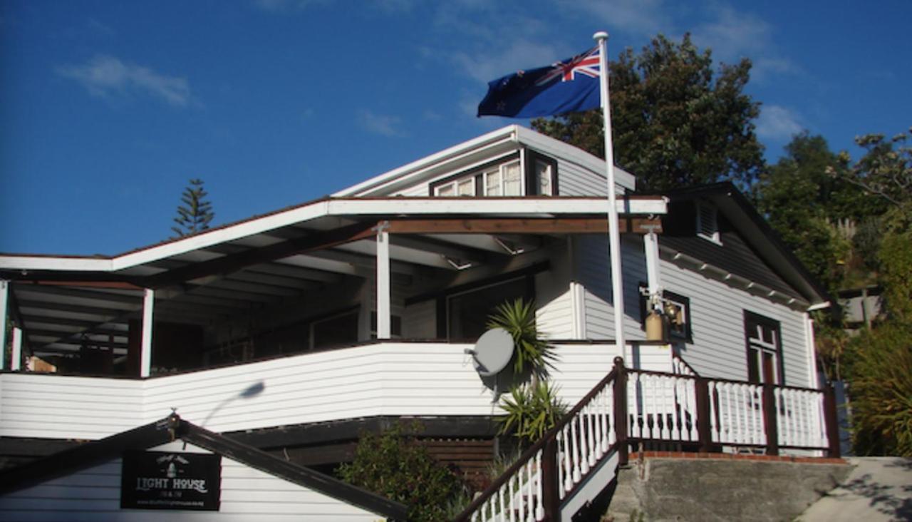 Bluff Hill Lighthouse B&B Napier Exteriör bild