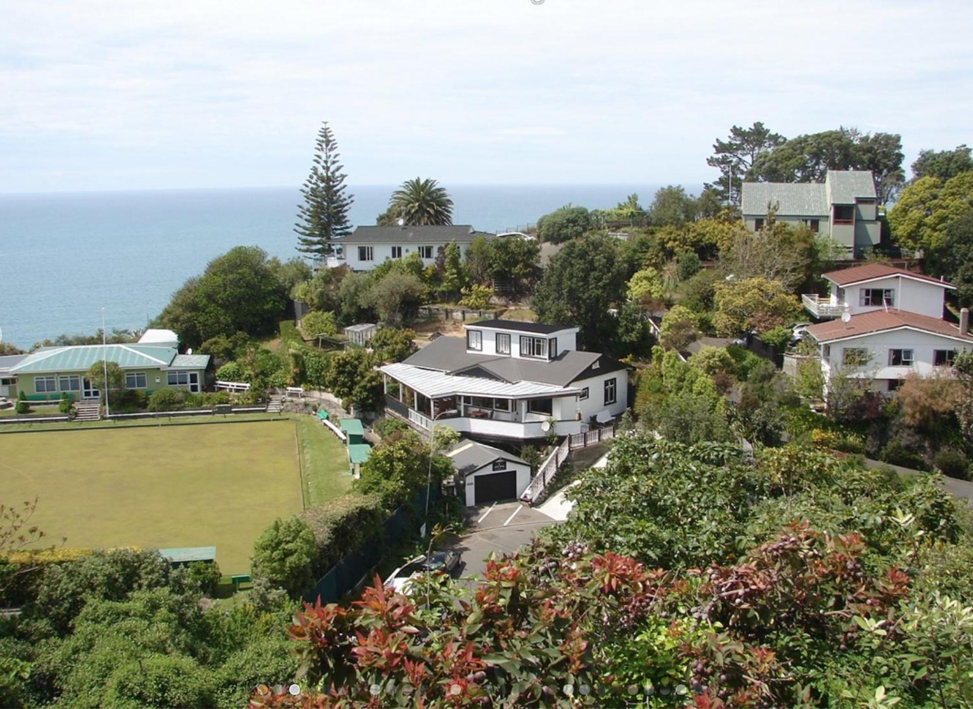 Bluff Hill Lighthouse B&B Napier Exteriör bild